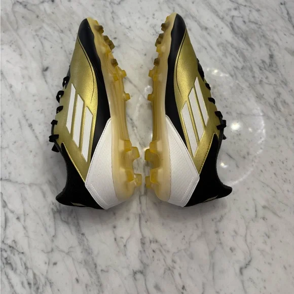 EXCELLENT Adidas Messi F50 Women’s Black and Gold Soccer Cleats Shoes - Picture 6 of 7